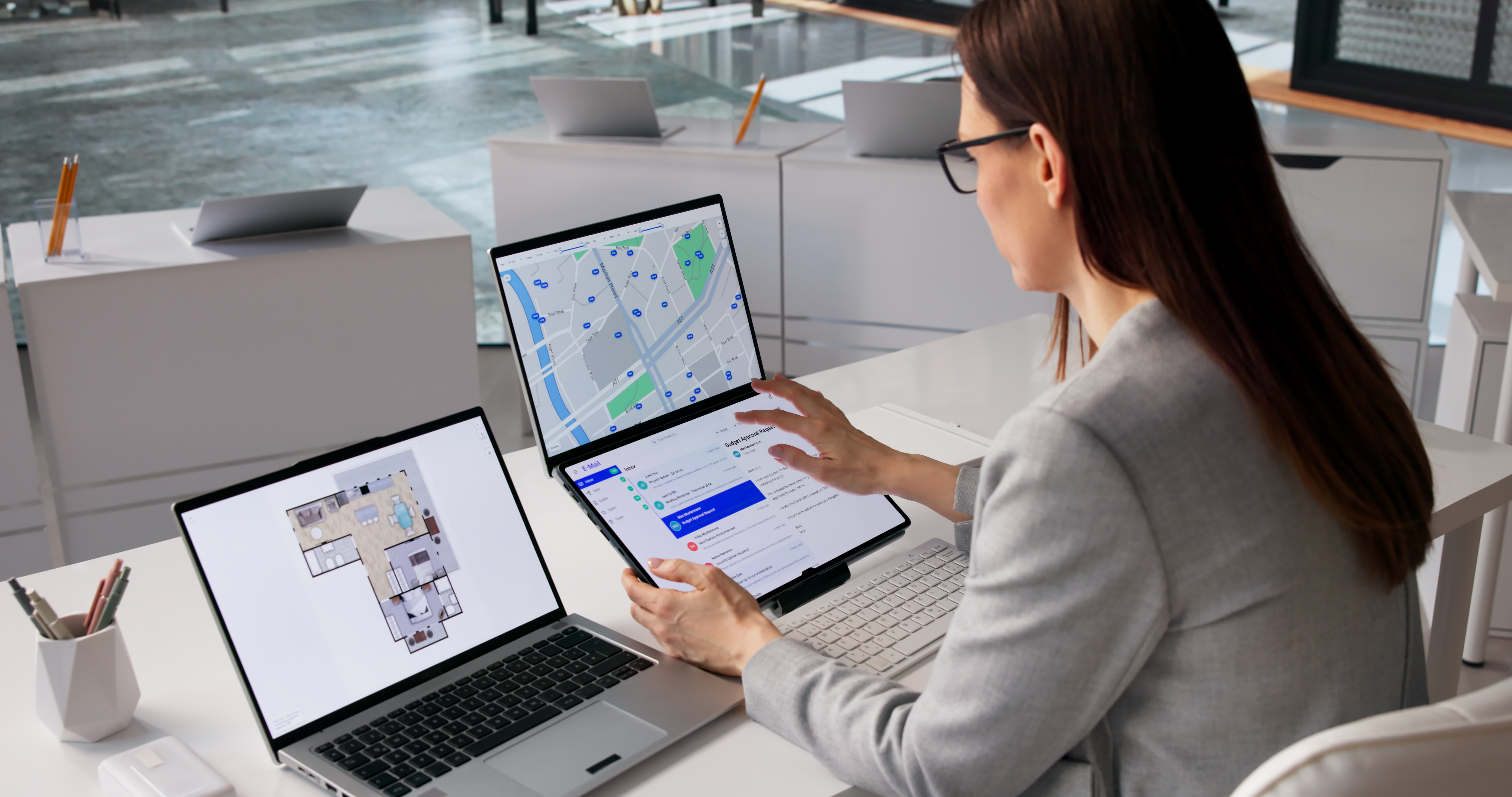 Real Estate Agent Crafting Lead Generation Plan On Latest Property Listings